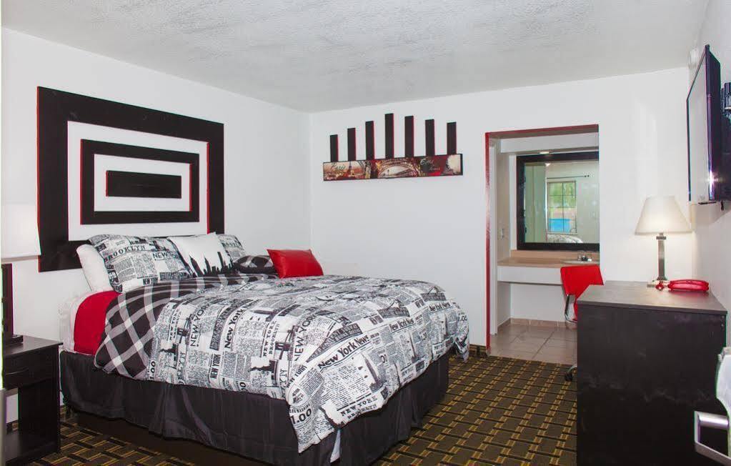 Hotel Eastin Atchison Exterior photo